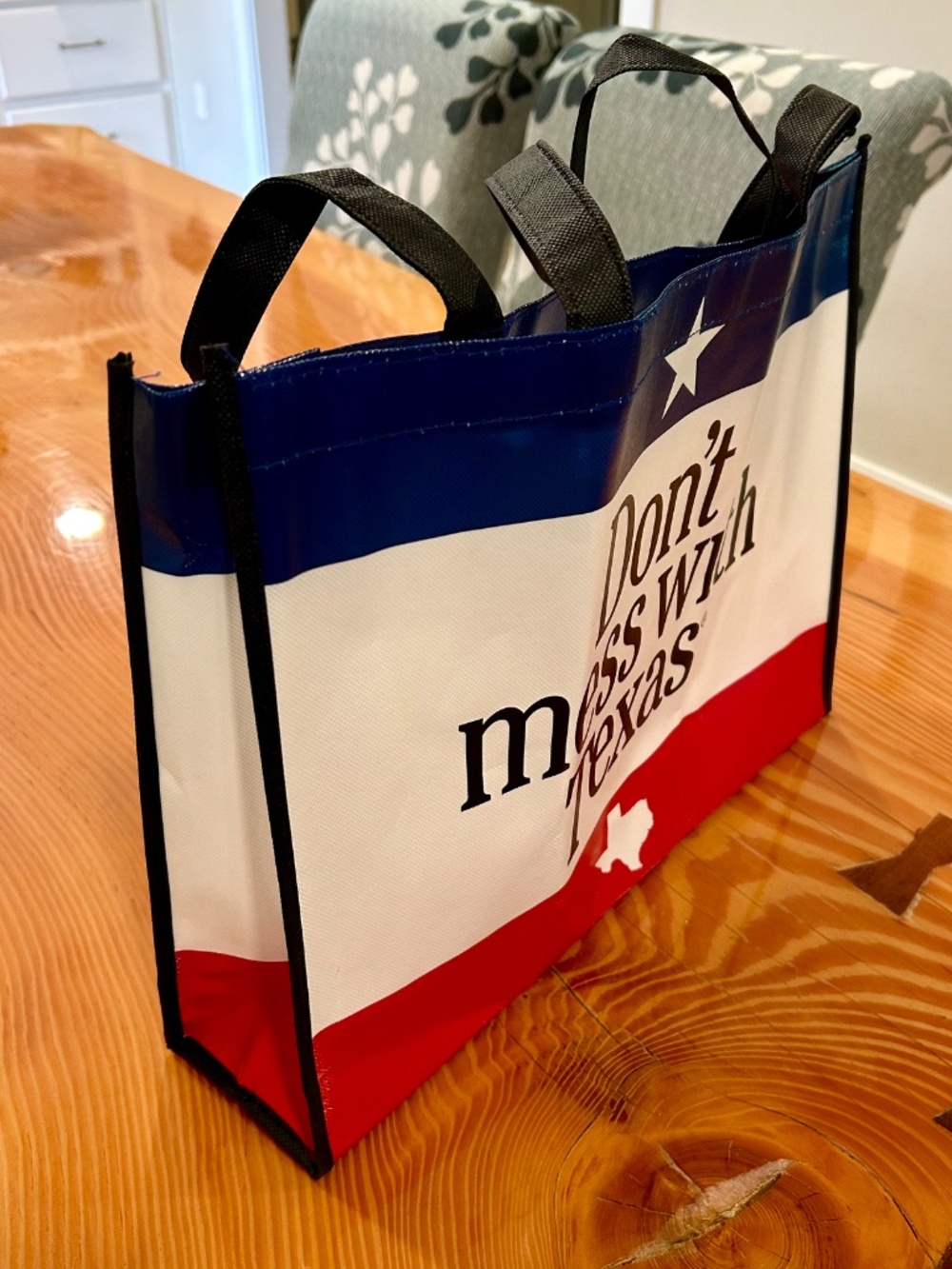 Buccees Tote & Don’t Mess With Texas Tote - Picture 7 of 11